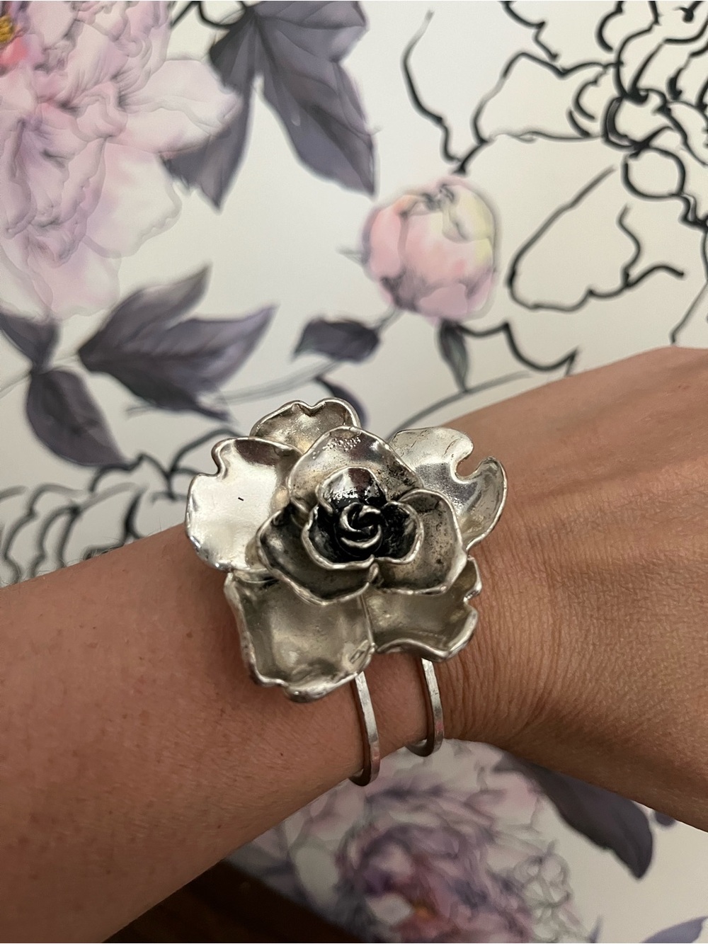 vintage silvertone cuff bracelet Avon X Nina Ricci flower couture Floral